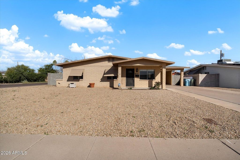 3302 E ANDORRA Drive, Phoenix, AZ 85032