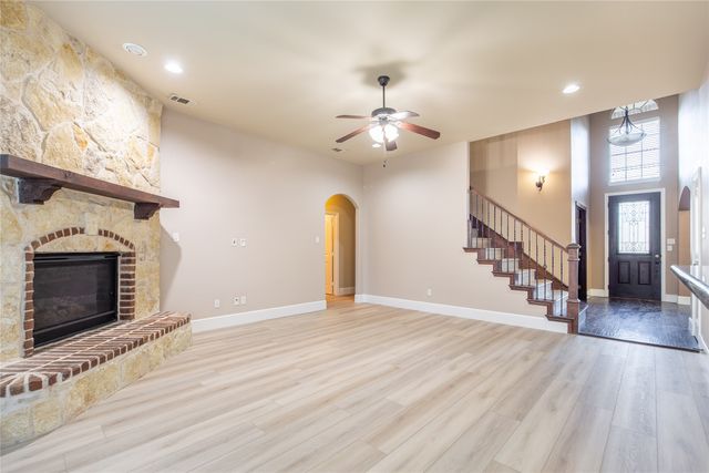 4513 Oxbow Drive, Mckinney, TX 75072