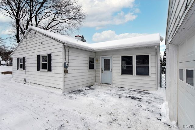 20 Balsam Crescent, New Hartford, NY 13413