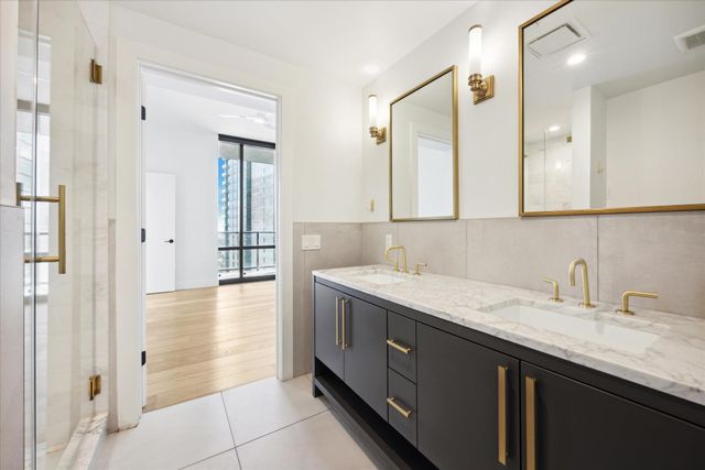 70 Rainey ST 2505, Austin, TX 78701