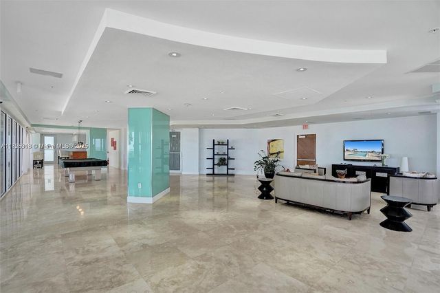 6301 Collins Ave 1107, Miami Beach, FL 33141