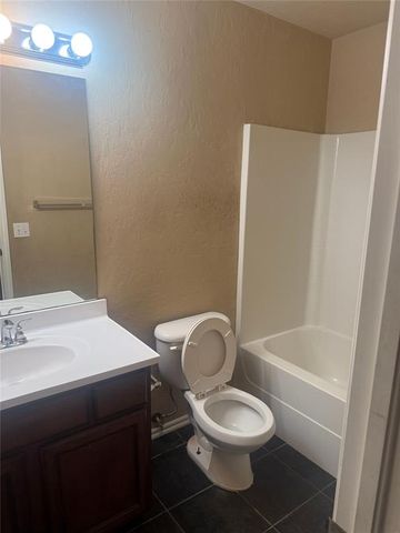 1020 Norway Avenue, Yukon, OK 73099