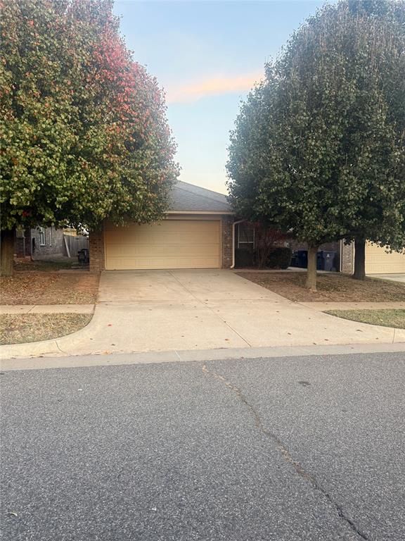 1020 Norway Avenue, Yukon, OK 73099