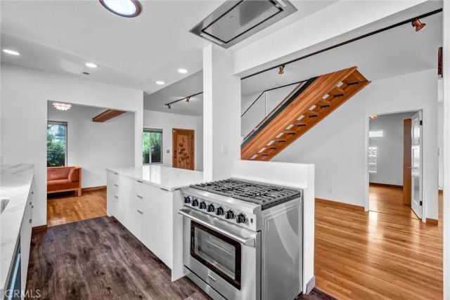 628 S Irena Avenue, Redondo Beach, CA 90277