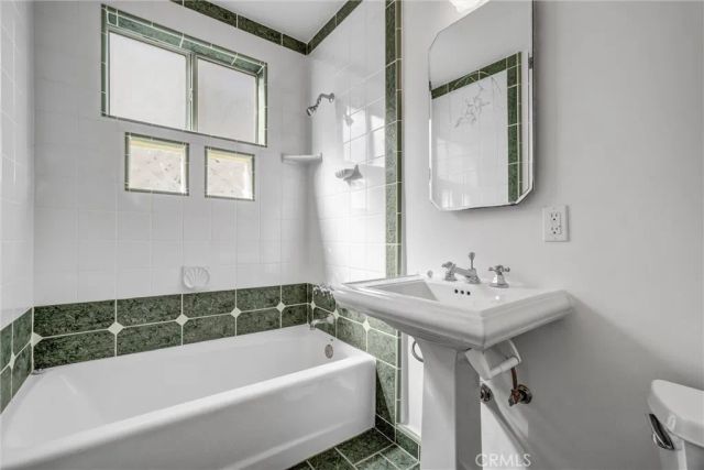 628 S Irena Avenue, Redondo Beach, CA 90277