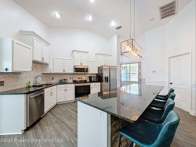 11 Maidenbush Court, Homosassa, FL 34446