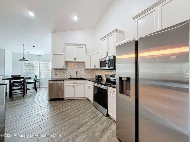 11 Maidenbush Court, Homosassa, FL 34446