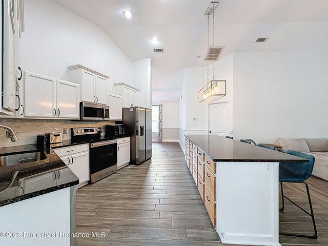 11 Maidenbush Court, Homosassa, FL 34446