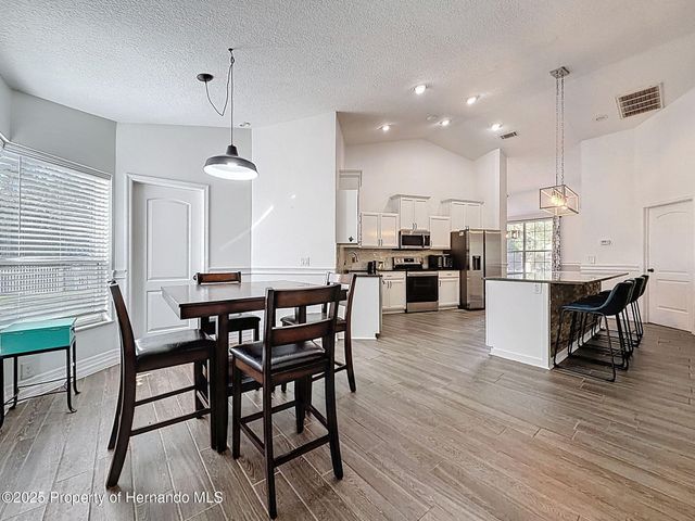 11 Maidenbush Court, Homosassa, FL 34446