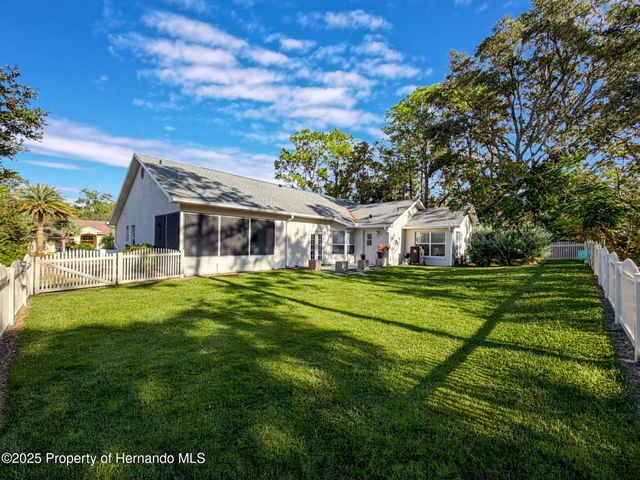 11 Maidenbush Court, Homosassa, FL 34446