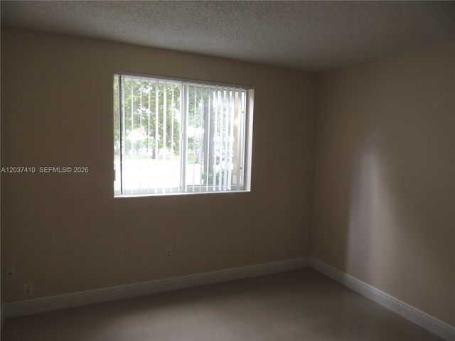 2640 S University Drive 117, Davie, FL 33328