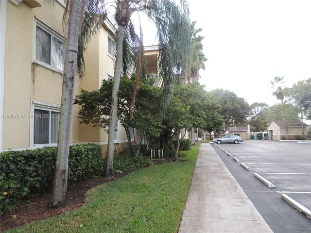 2640 S University Drive 117, Davie, FL 33328