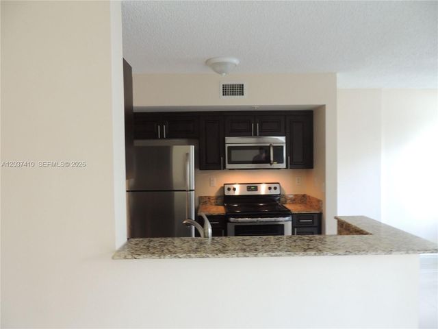 2640 S University Drive 117, Davie, FL 33328