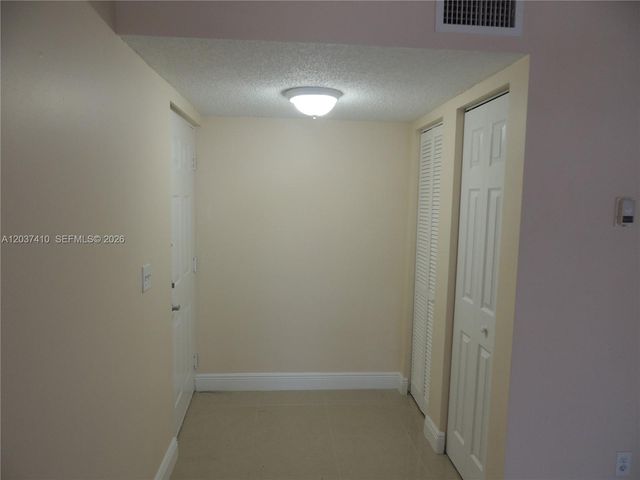 2640 S University Drive 117, Davie, FL 33328