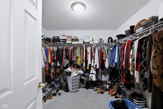 9625 Treyburn Lakes Drive, Indianapolis, IN 46239