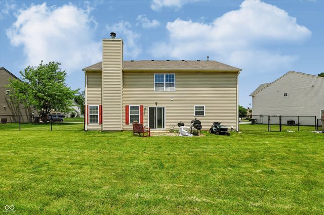 9625 Treyburn Lakes Drive, Indianapolis, IN 46239