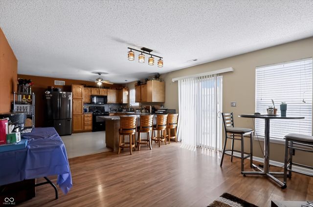 9625 Treyburn Lakes Drive, Indianapolis, IN 46239