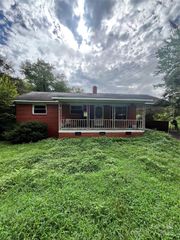 1908 Mayberry Road, Dallas, NC 28034