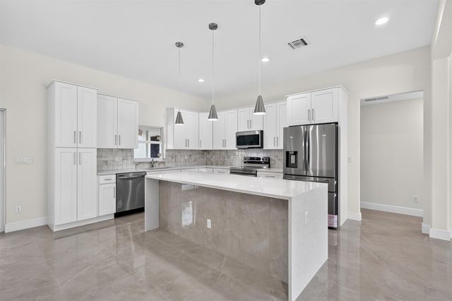 655 SW Seagull Terrace, Port St. Lucie, FL 34953