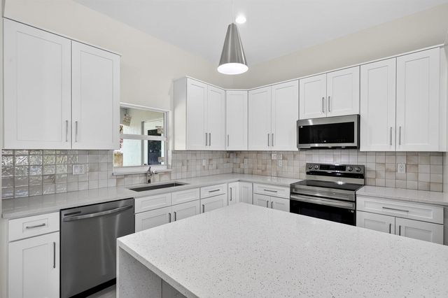 655 SW Seagull Terrace, Port St. Lucie, FL 34953