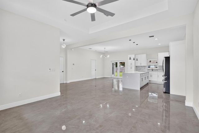 655 SW Seagull Terrace, Port St. Lucie, FL 34953