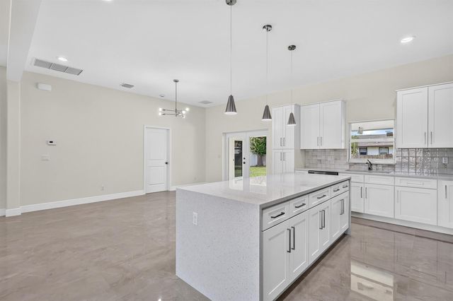 655 SW Seagull Terrace, Port St. Lucie, FL 34953