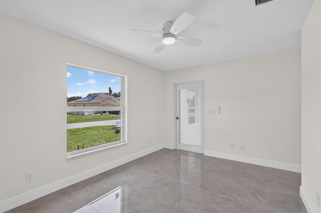 655 SW Seagull Terrace, Port St. Lucie, FL 34953