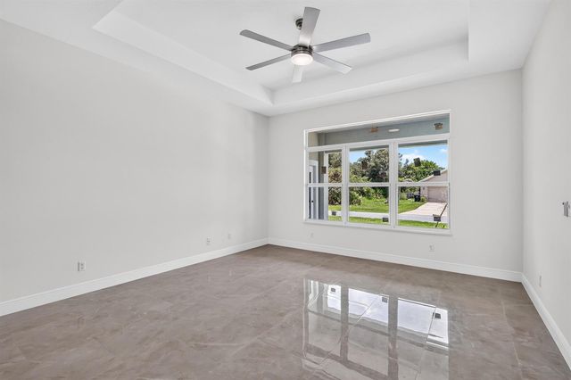 655 SW Seagull Terrace, Port St. Lucie, FL 34953