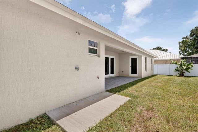 655 SW Seagull Terrace, Port St. Lucie, FL 34953