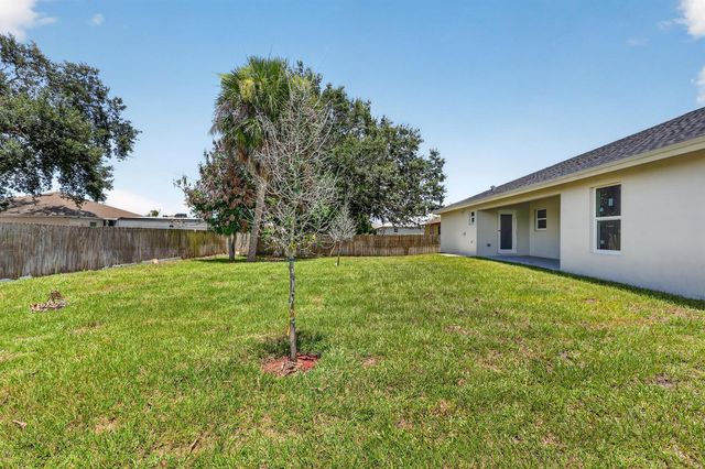 655 SW Seagull Terrace, Port St. Lucie, FL 34953