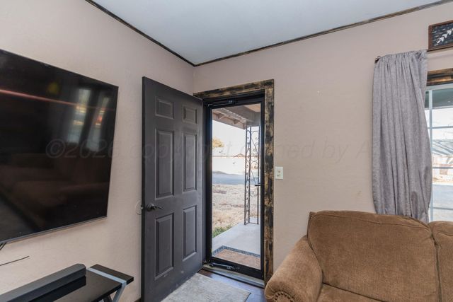 1120 E FRANCIS Avenue, Pampa, TX 79065