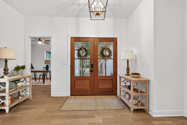 303 Ayers Circle, Summerville, SC 29485