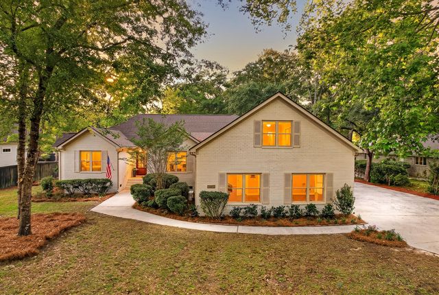 303 Ayers Circle, Summerville, SC 29485
