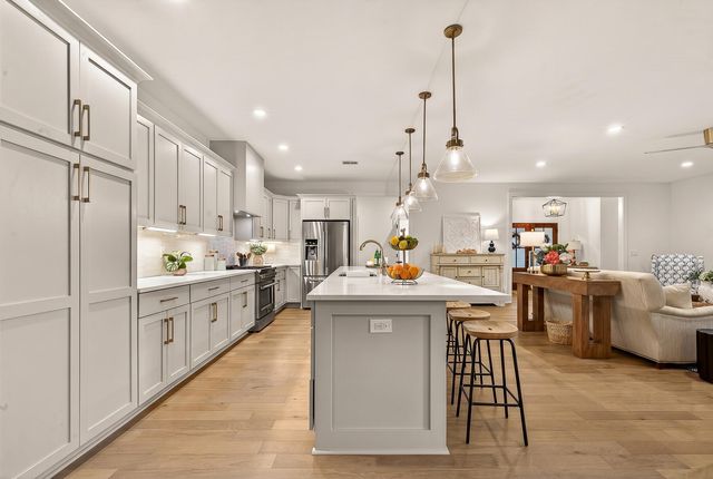 303 Ayers Circle, Summerville, SC 29485