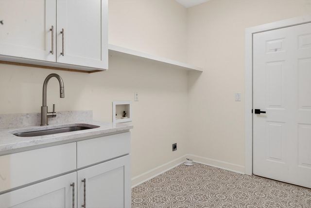 303 Ayers Circle, Summerville, SC 29485