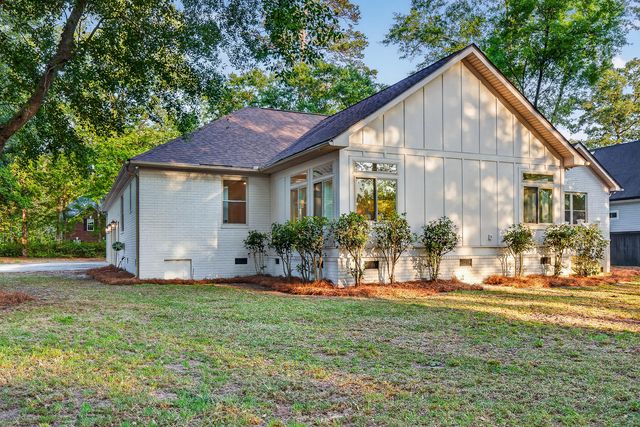 303 Ayers Circle, Summerville, SC 29485