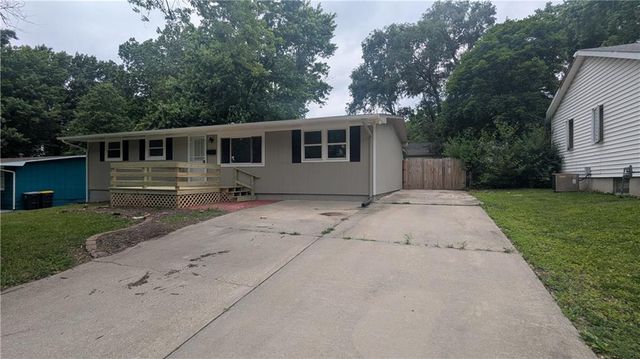 8602 E 91st Terrace, Kansas City, MO 64138