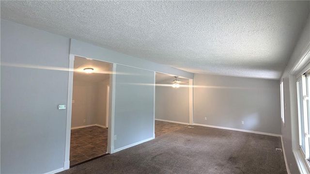 8602 E 91st Terrace, Kansas City, MO 64138