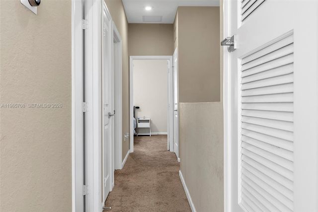 2819 NW 181st St, Miami Gardens, FL 33056