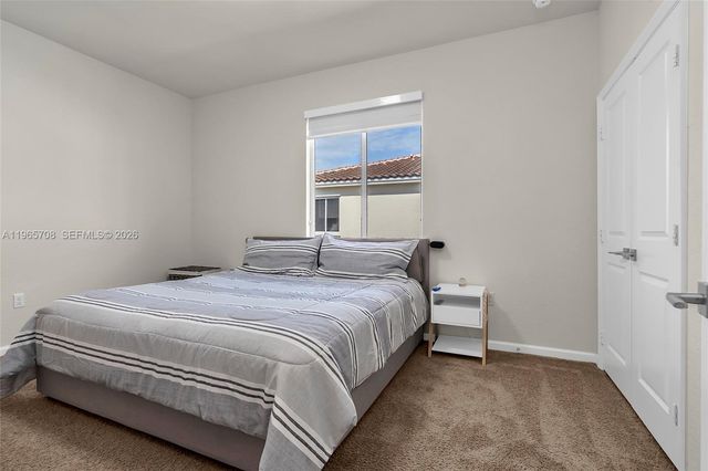 2819 NW 181st St, Miami Gardens, FL 33056