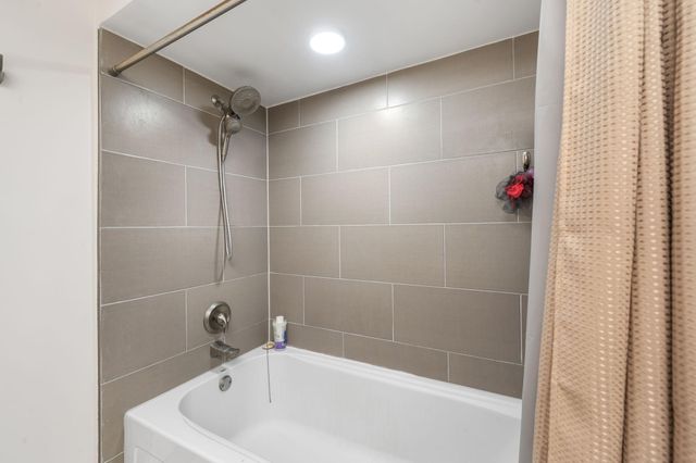 600 Crosswinds Drive C2, Greenacres, FL 33413