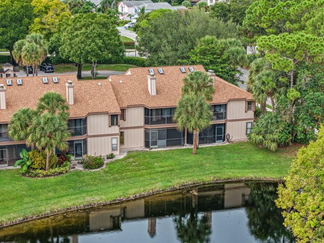 600 Crosswinds Drive C2, Greenacres, FL 33413