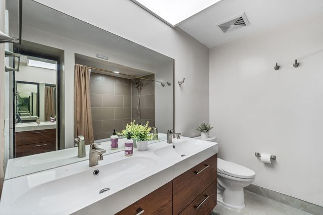 600 Crosswinds Drive C2, Greenacres, FL 33413