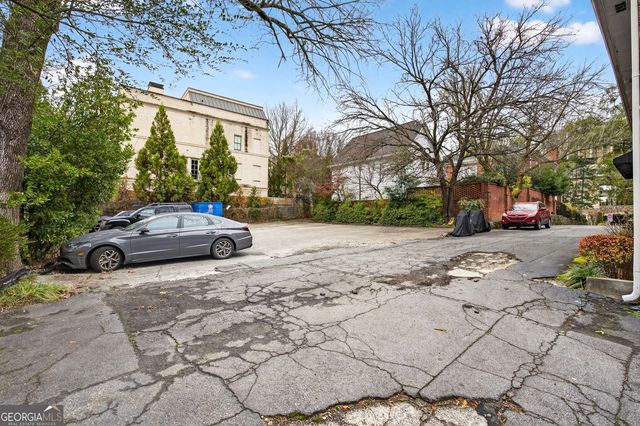 3668 Kingsboro Road NE 9, Atlanta, GA 30319