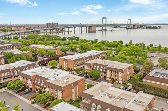 20725 Darren Drive 1804, Bayside, NY 11360