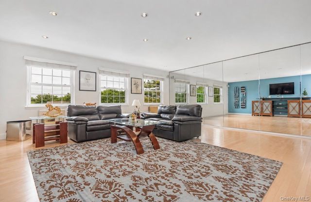 20725 Darren Drive 1804, Bayside, NY 11360