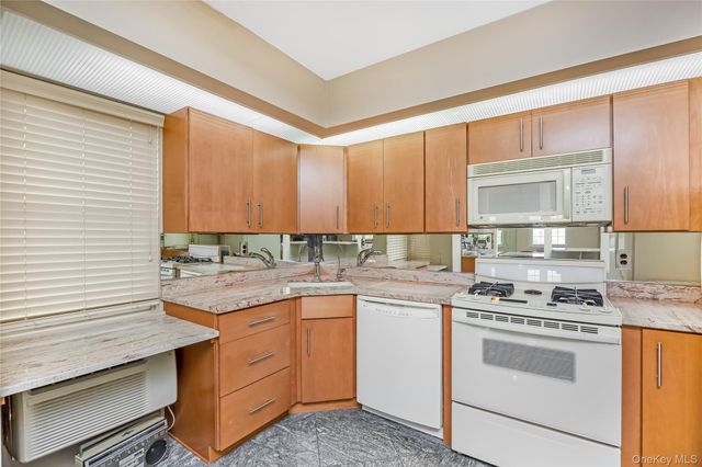 20725 Darren Drive 1804, Bayside, NY 11360