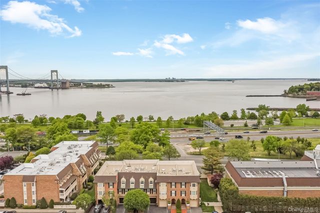 20725 Darren Drive 1804, Bayside, NY 11360