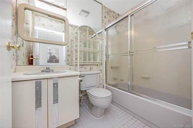 20725 Darren Drive 1804, Bayside, NY 11360