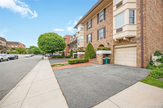 20725 Darren Drive 1804, Bayside, NY 11360